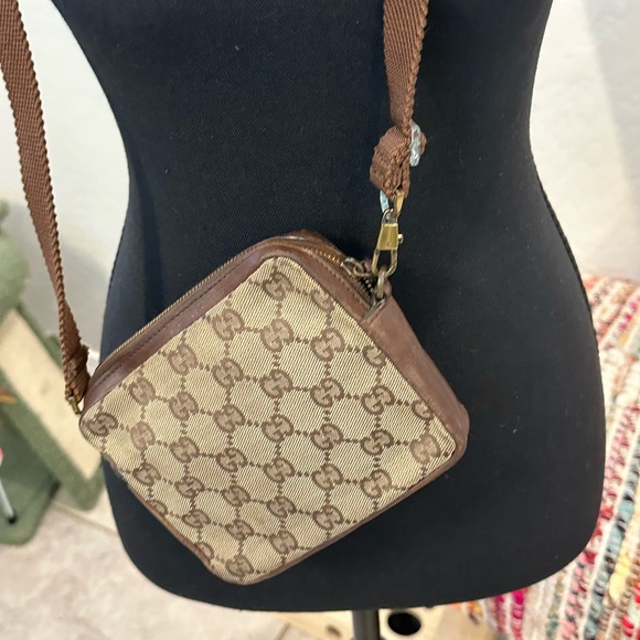 Gucci Beige/Brown GG Canvas Crossbody Bag - Picture 3 of 14
